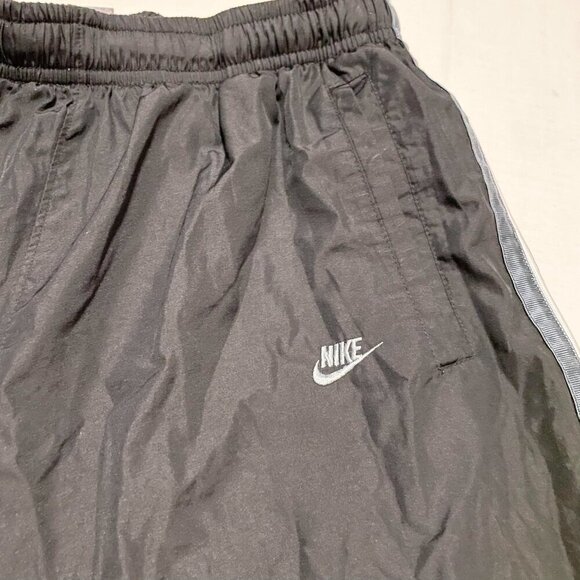 Nike Youth Boys Shorts Size XL 18-20 - Picture 2 of 14